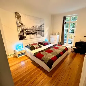 Doppelzimmer Mit Terrasse In Privatem Zuhause Lübeck